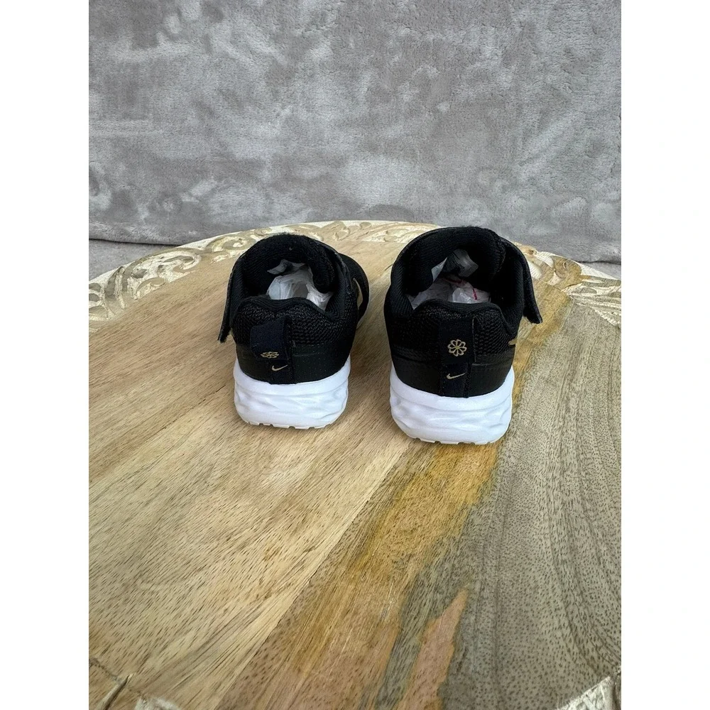 Nike Kids Black Gold Logo Athletic Shoes Size 5C‎ Toddler Sneakers Hook Loop